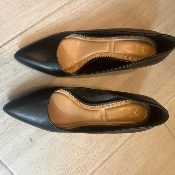 Vince Camuto Black Geometric Heel Pumps - Picture 3 of 4